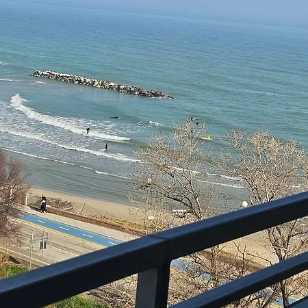 Daire Terrazzo Sul Mare *